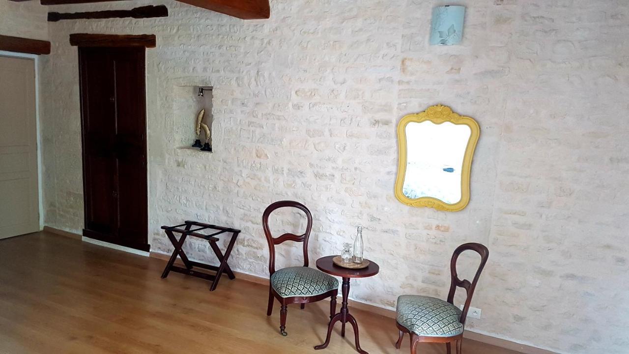 La Marsaisienne Hotel Bagian luar foto