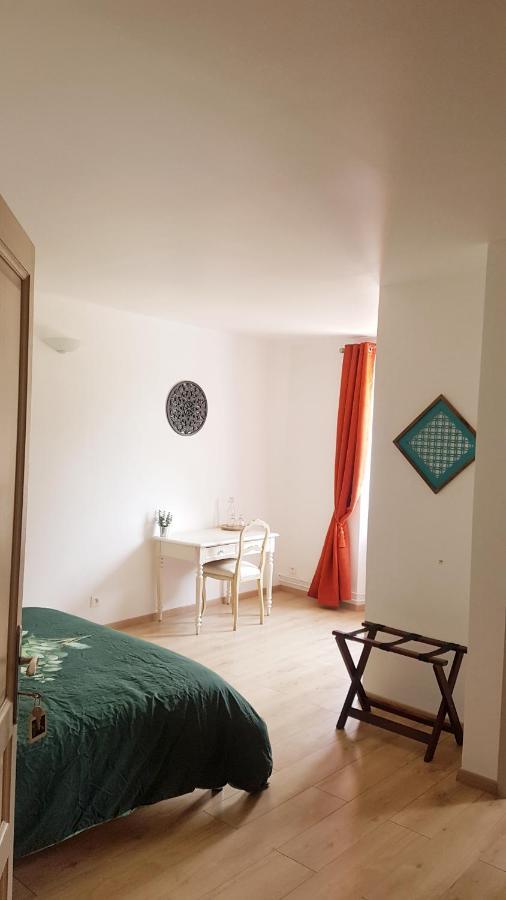La Marsaisienne Hotel Bagian luar foto