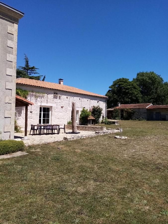 La Marsaisienne Hotel Bagian luar foto